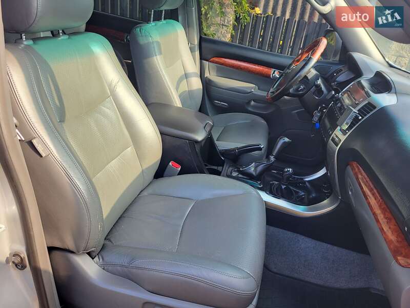 Внедорожник / Кроссовер Toyota Land Cruiser Prado 2006 в Ровно фото 25 Внедорожник / Кроссовер Toyota Land Cruiser Prado 2006 в Ровно