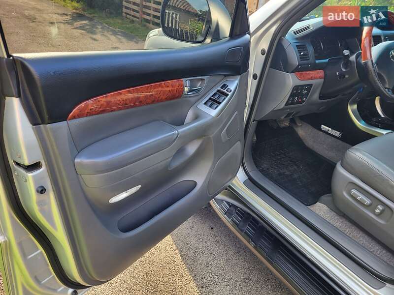 Внедорожник / Кроссовер Toyota Land Cruiser Prado 2006 в Ровно фото 29 Внедорожник / Кроссовер Toyota Land Cruiser Prado 2006 в Ровно