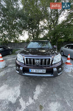 Внедорожник / Кроссовер Toyota Land Cruiser Prado 2011 в Киеве