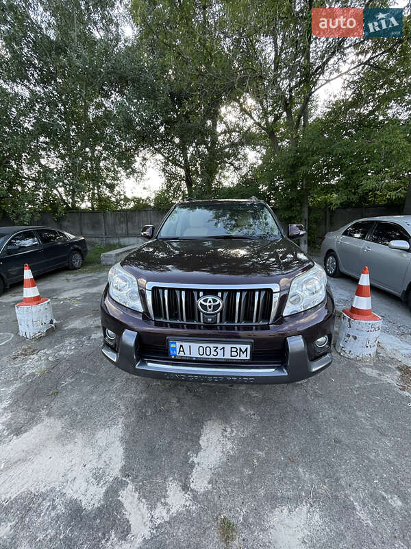 Toyota Land Cruiser Prado 2011