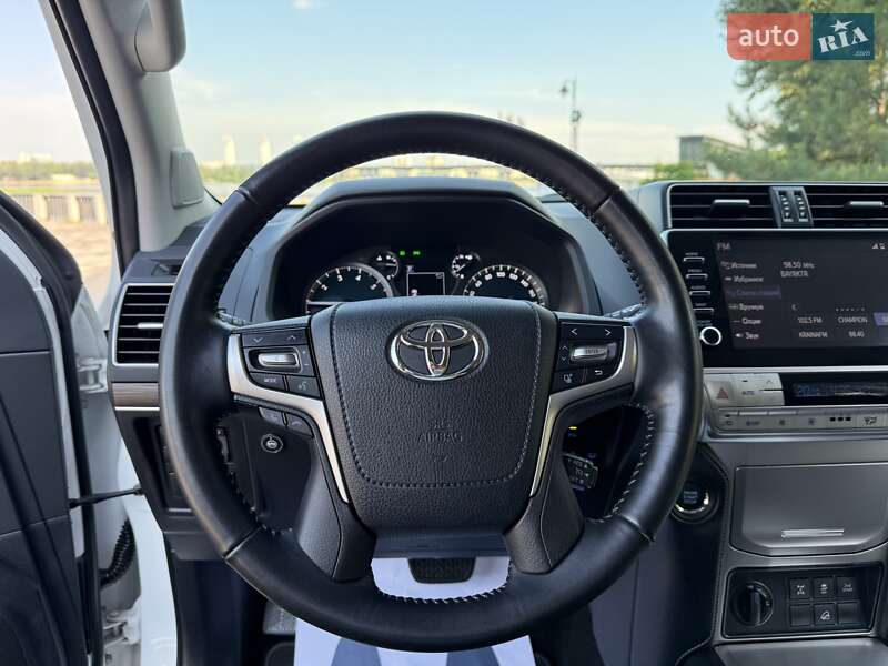 Внедорожник / Кроссовер Toyota Land Cruiser Prado 2021 в Киеве фото 71 Внедорожник / Кроссовер Toyota Land Cruiser Prado 2021 в Киеве