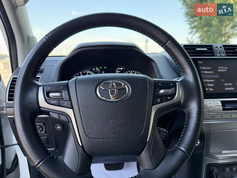 Внедорожник / Кроссовер Toyota Land Cruiser Prado 2021 в Киеве фото 74 Внедорожник / Кроссовер Toyota Land Cruiser Prado 2021 в Киеве