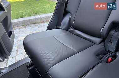 Внедорожник / Кроссовер Toyota Land Cruiser Prado 2021 в 