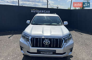 Внедорожник / Кроссовер Toyota Land Cruiser Prado 2019 в 