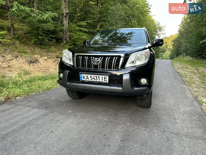 Позашляховик / Кросовер Toyota Land Cruiser Prado 2010 в Івано-Франківську