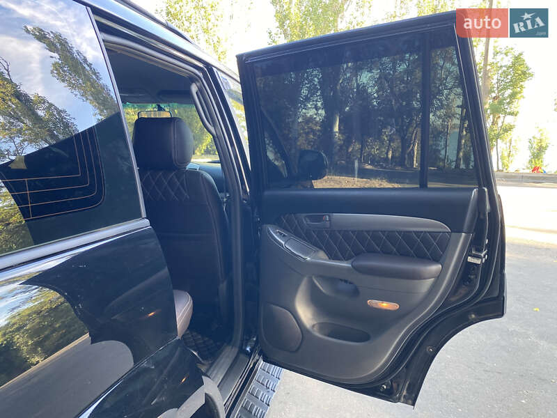 Позашляховик / Кросовер Toyota Land Cruiser Prado 2007 в Миколаєві
