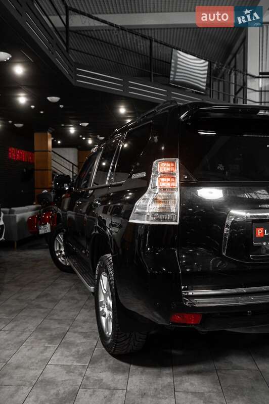 Внедорожник / Кроссовер Toyota Land Cruiser Prado 2010 в Одессе
