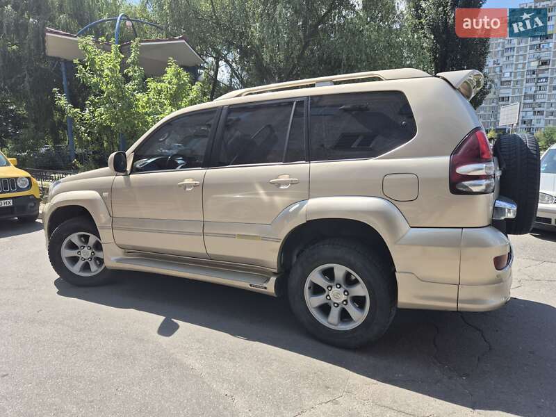 Позашляховик / Кросовер Toyota Land Cruiser Prado 2007 в Києві фото 12 Позашляховик / Кросовер Toyota Land Cruiser Prado 2007 в Києві