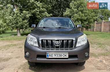 Внедорожник / Кроссовер Toyota Land Cruiser Prado 2012 в 