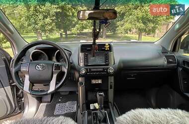 Внедорожник / Кроссовер Toyota Land Cruiser Prado 2012 в 