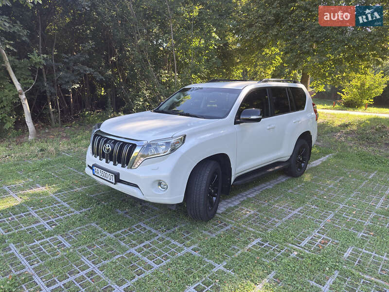 Внедорожник / Кроссовер Toyota Land Cruiser Prado 2016 в Киеве