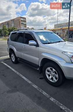Внедорожник / Кроссовер Toyota Land Cruiser Prado 2006 в  фото 7 Внедорожник / Кроссовер Toyota Land Cruiser Prado 2006 в
