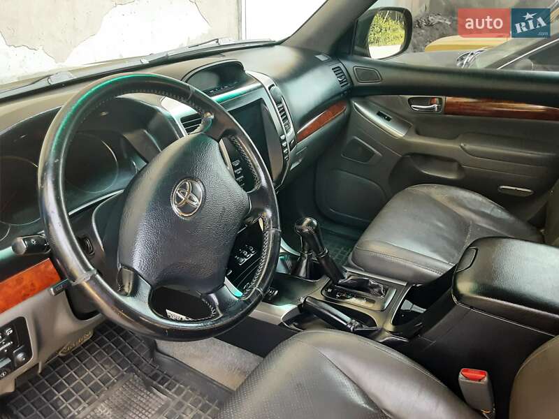Позашляховик / Кросовер Toyota Land Cruiser Prado 2006 в Глухові