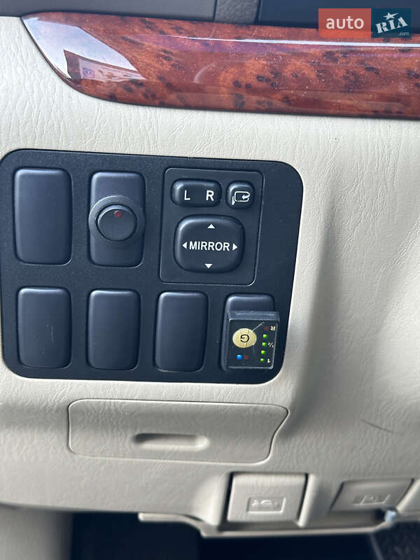 Позашляховик / Кросовер Toyota Land Cruiser Prado 2006 в Києві