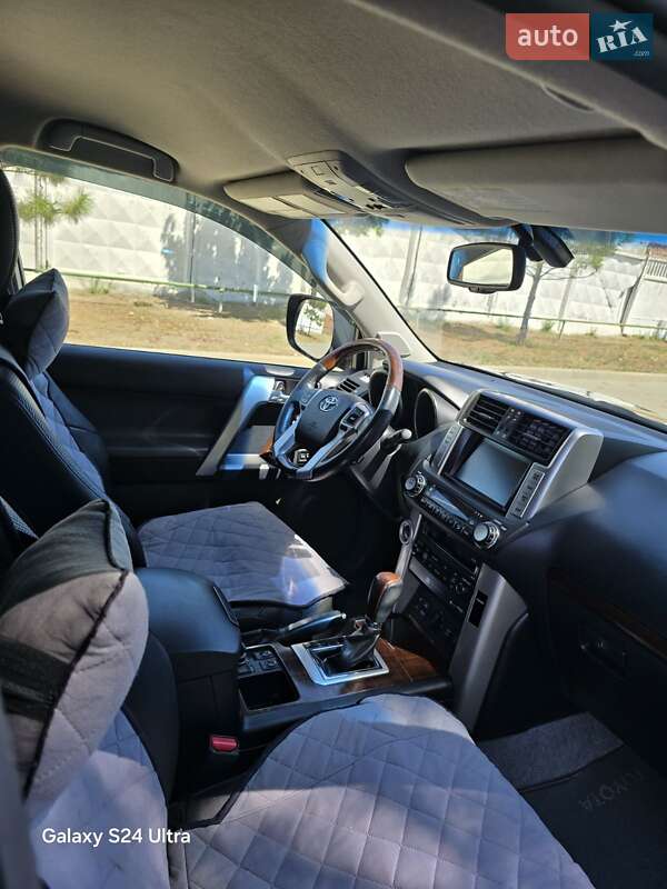 Внедорожник / Кроссовер Toyota Land Cruiser Prado 2011 в Измаиле