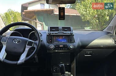 Внедорожник / Кроссовер Toyota Land Cruiser Prado 2014 в 