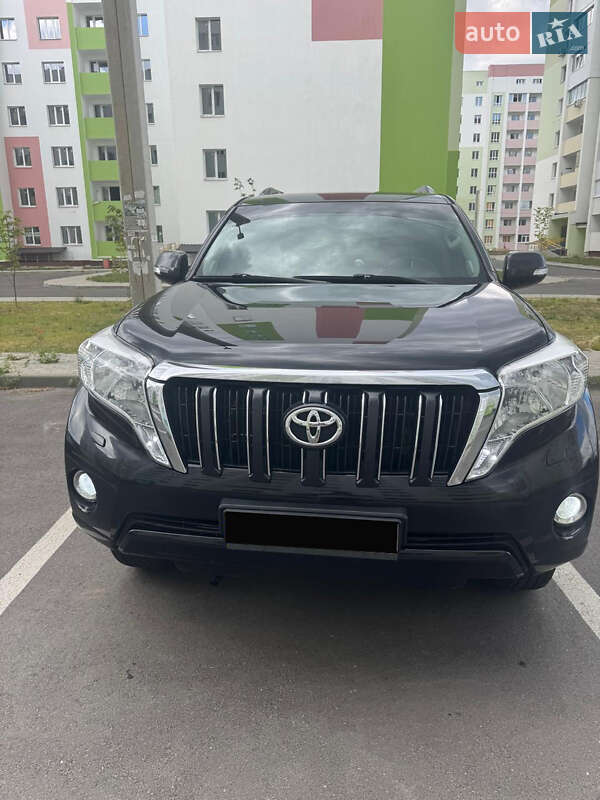 Внедорожник / Кроссовер Toyota Land Cruiser Prado 2017 в Харькове фото 2 Внедорожник / Кроссовер Toyota Land Cruiser Prado 2017 в Харькове