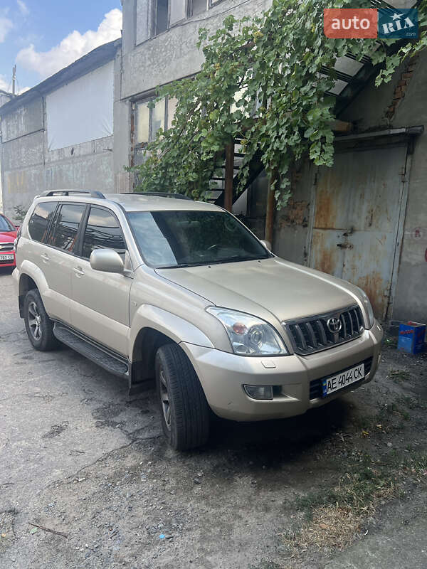 Toyota Land Cruiser Prado 2005