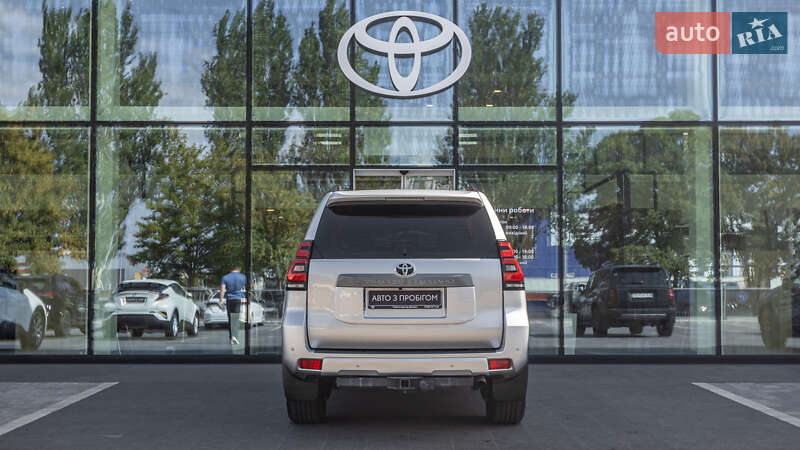 Внедорожник / Кроссовер Toyota Land Cruiser Prado 2019 в Днепре