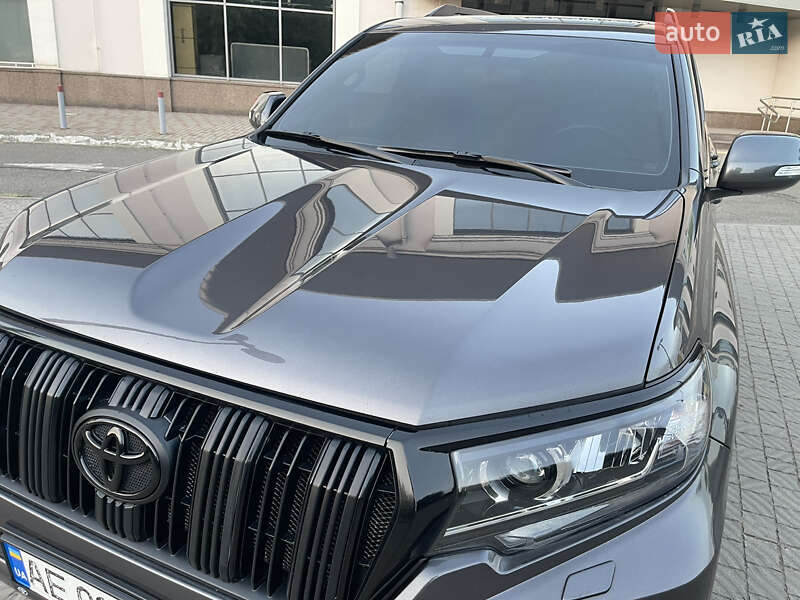 Внедорожник / Кроссовер Toyota Land Cruiser Prado 2020 в Днепре