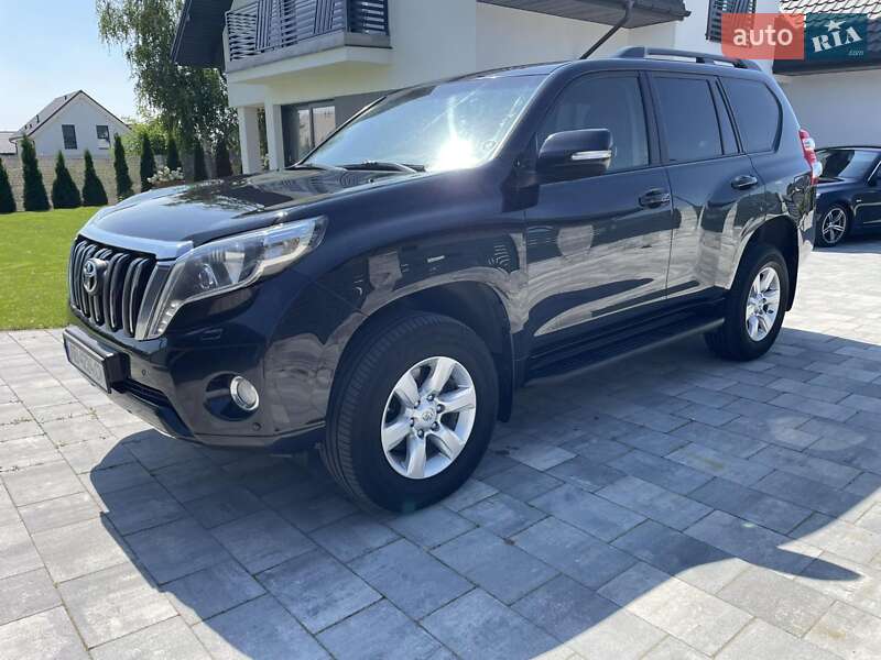 Внедорожник / Кроссовер Toyota Land Cruiser Prado 2016 в 