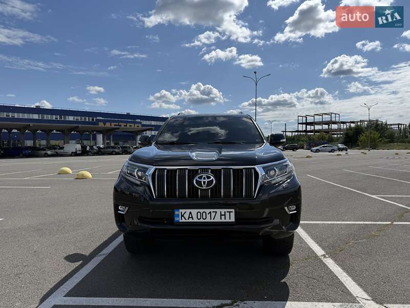 Внедорожник / Кроссовер Toyota Land Cruiser Prado 2021 в Киеве