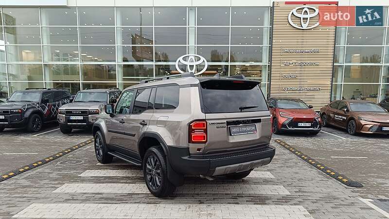 Внедорожник / Кроссовер Toyota Land Cruiser Prado 2024 в Киеве