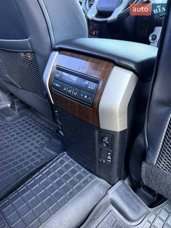 Внедорожник / Кроссовер Toyota Land Cruiser Prado 2013 в Малине фото 17 Внедорожник / Кроссовер Toyota Land Cruiser Prado 2013 в Малине