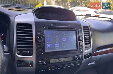 Позашляховик / Кросовер Toyota Land Cruiser Prado 2007 в 