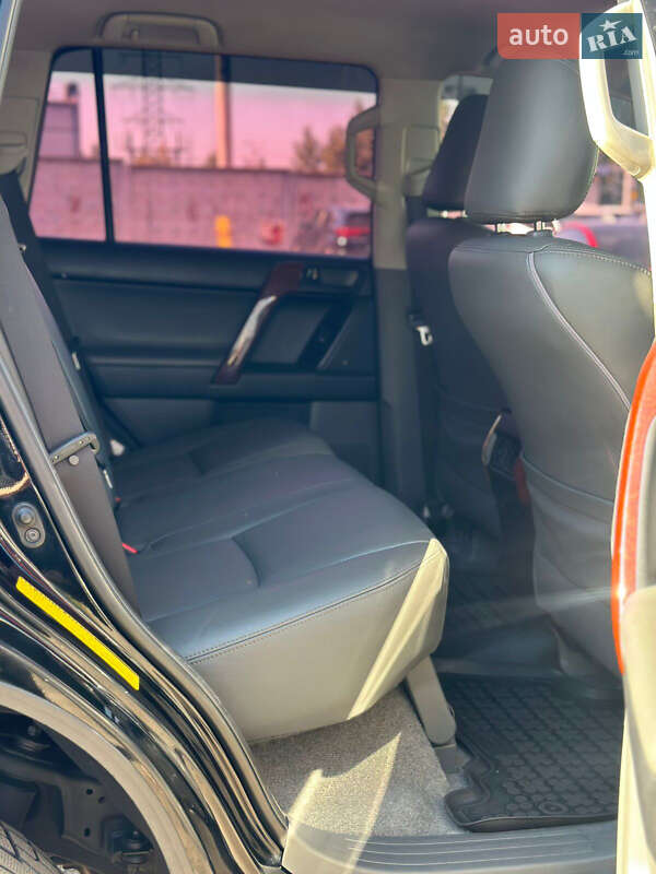 Внедорожник / Кроссовер Toyota Land Cruiser Prado 2013 в Киеве