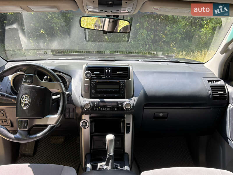 Внедорожник / Кроссовер Toyota Land Cruiser Prado 2012 в Киеве