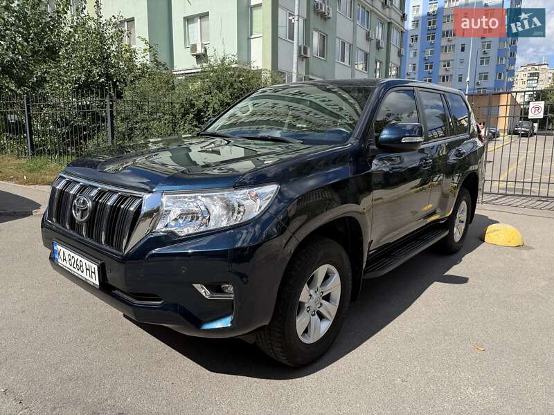 Внедорожник / Кроссовер Toyota Land Cruiser Prado 2017 в Киеве