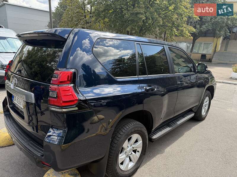 Внедорожник / Кроссовер Toyota Land Cruiser Prado 2017 в Киеве