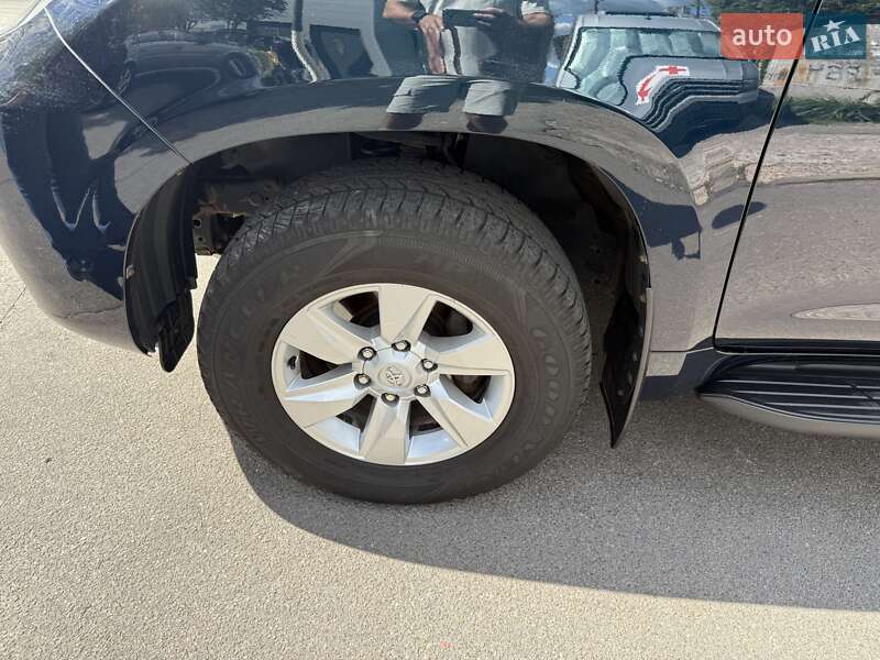 Внедорожник / Кроссовер Toyota Land Cruiser Prado 2017 в Киеве