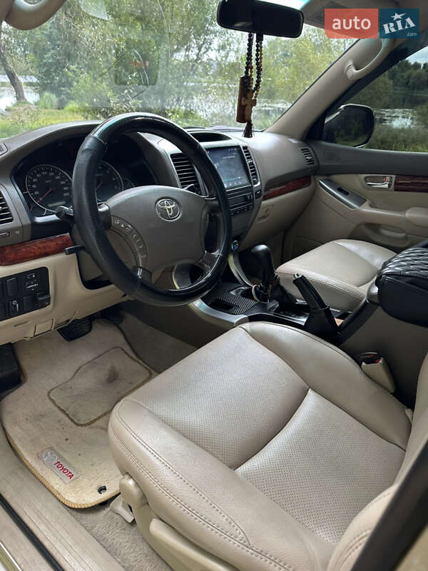 Внедорожник / Кроссовер Toyota Land Cruiser Prado 2007 в Киеве