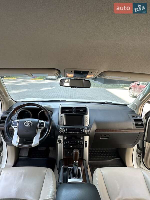 Внедорожник / Кроссовер Toyota Land Cruiser Prado 2010 в Ивано-Франковске