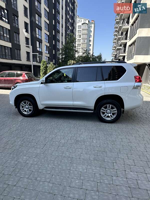 Внедорожник / Кроссовер Toyota Land Cruiser Prado 2010 в Ивано-Франковске