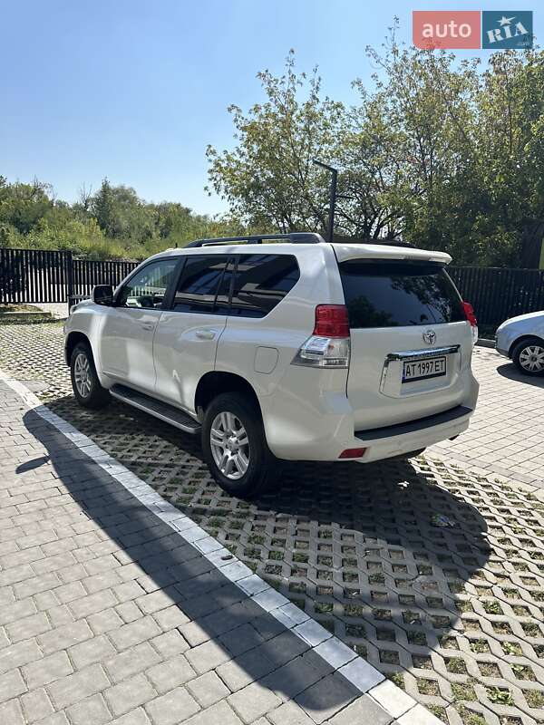 Внедорожник / Кроссовер Toyota Land Cruiser Prado 2010 в Ивано-Франковске