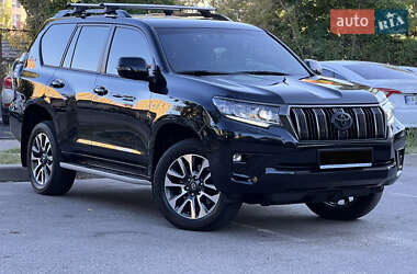 Внедорожник / Кроссовер Toyota Land Cruiser Prado 2022 в Киеве