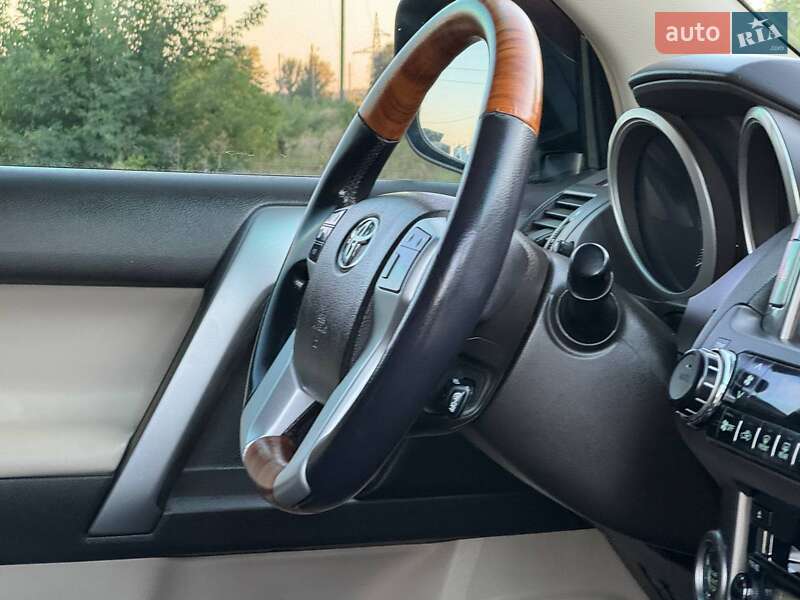 Внедорожник / Кроссовер Toyota Land Cruiser Prado 2011 в Ахтырке фото 58 Внедорожник / Кроссовер Toyota Land Cruiser Prado 2011 в Ахтырке