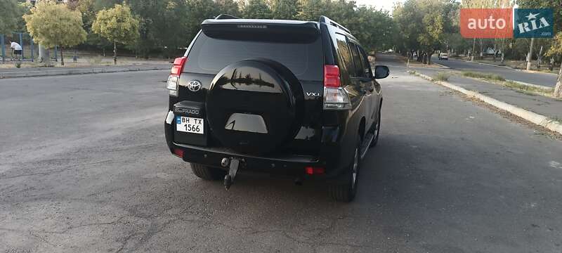 Внедорожник / Кроссовер Toyota Land Cruiser Prado 2010 в Николаеве