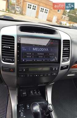 Внедорожник / Кроссовер Toyota Land Cruiser Prado 2007 в 