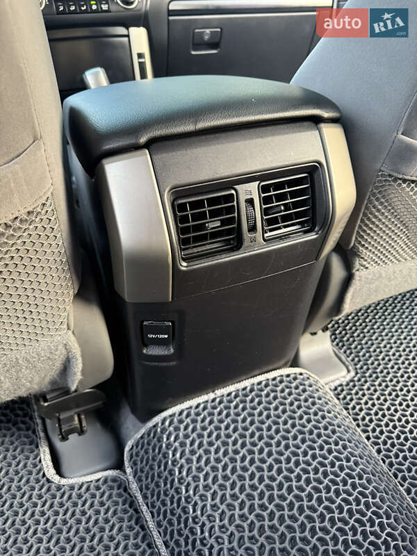 Внедорожник / Кроссовер Toyota Land Cruiser Prado 2012 в Ковеле