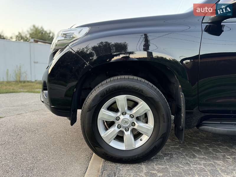 Внедорожник / Кроссовер Toyota Land Cruiser Prado 2013 в Киеве