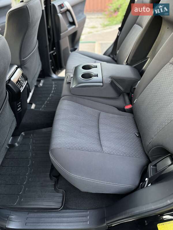 Внедорожник / Кроссовер Toyota Land Cruiser Prado 2013 в Киеве