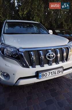 Позашляховик / Кросовер Toyota Land Cruiser Prado 2016 в Чорткові