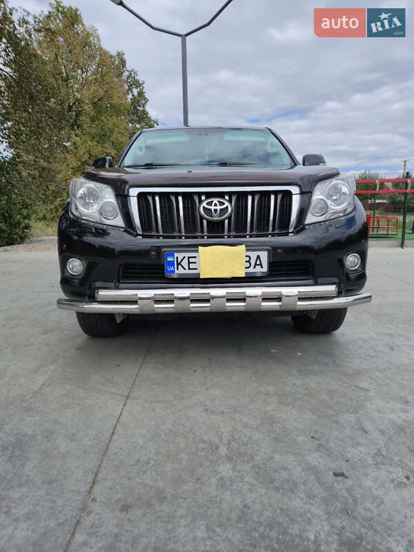 Внедорожник / Кроссовер Toyota Land Cruiser Prado 2012 в Днепре