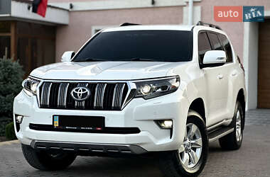 Позашляховик / Кросовер Toyota Land Cruiser Prado 2019 в 