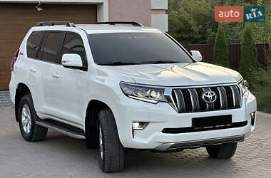 Позашляховик / Кросовер Toyota Land Cruiser Prado 2019 в 