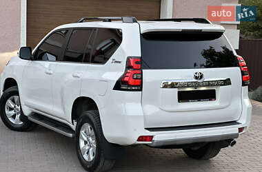 Позашляховик / Кросовер Toyota Land Cruiser Prado 2019 в 